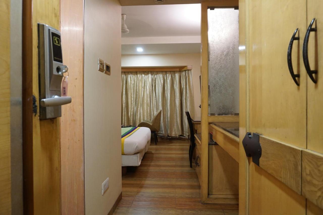 Deccan 8 Poona Buitenkant foto