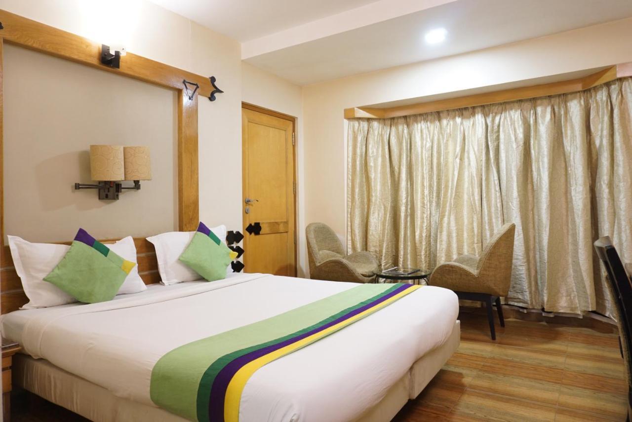 Deccan 8 Poona Buitenkant foto