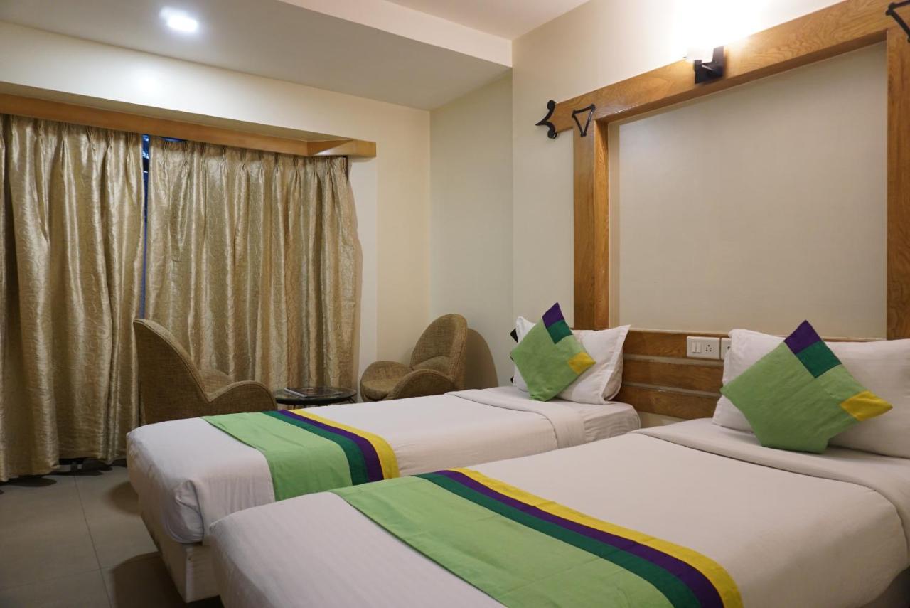 Deccan 8 Poona Buitenkant foto