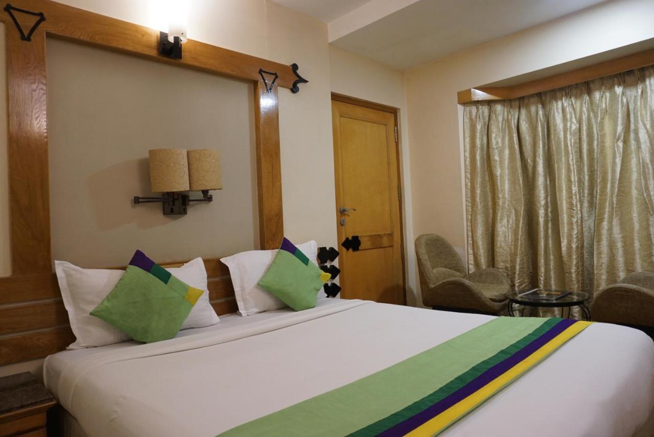 Deccan 8 Poona Buitenkant foto