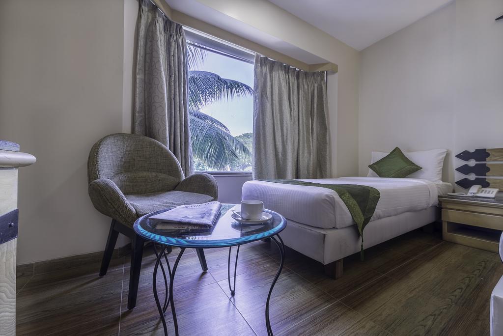 Deccan 8 Poona Buitenkant foto
